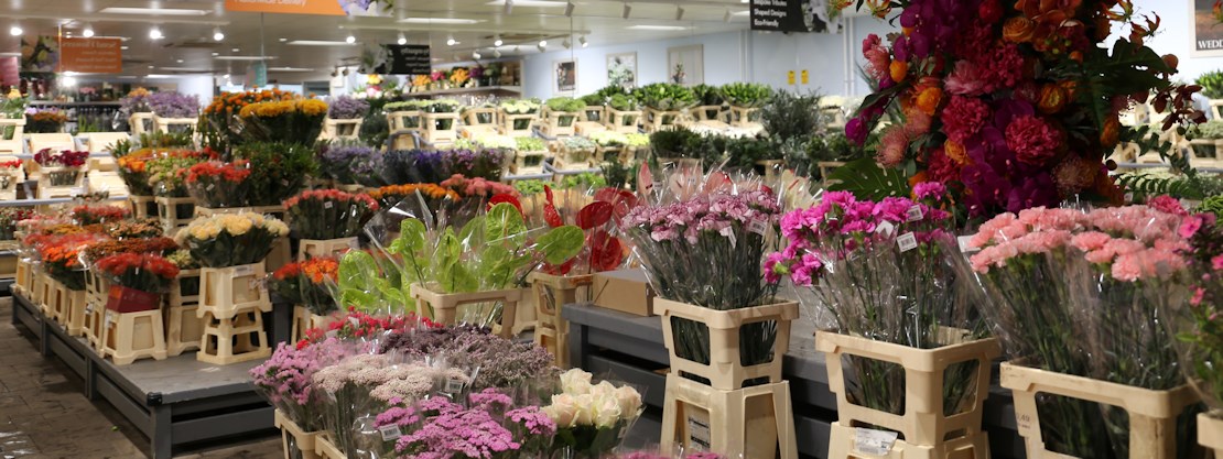Longacres Bagshot fresh cut flower shop