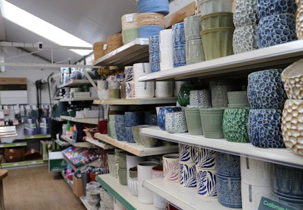 Longacres Chobham houseplant pots and garden sundries