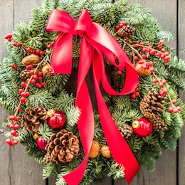 Real Christmas Wreaths & Sundries
