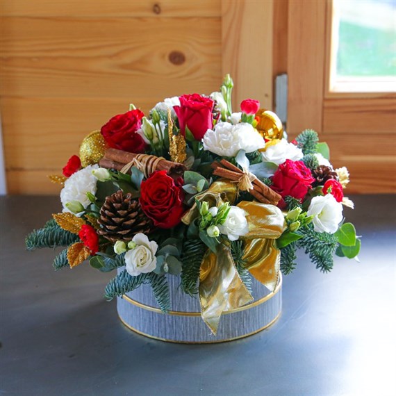 Seasons Greetings Christmas Floral Hat Box Arrangement - Medium