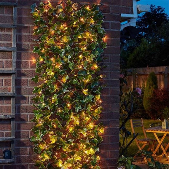 Smart Garden Solar In-Lit Ivy Artificial Trellis Screening 75 LED (5604101)