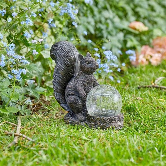 Smart Garden Squirrel Sphere Solar Garden Ornament (1020927)