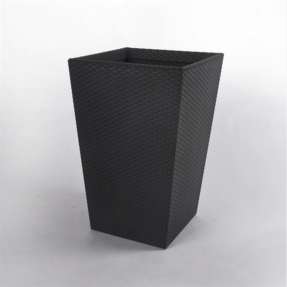 Stewarts Small Rattan Planter (259041)