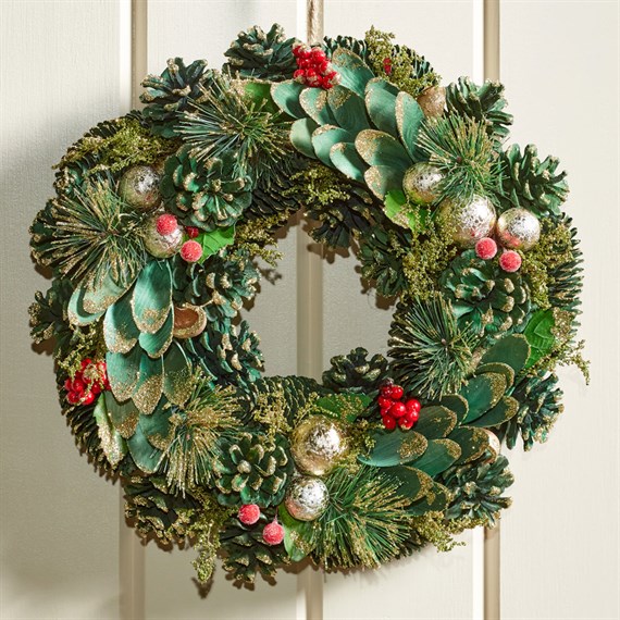 Three Kings 36cm Bauble Pine Christmas Wreath (2541108)