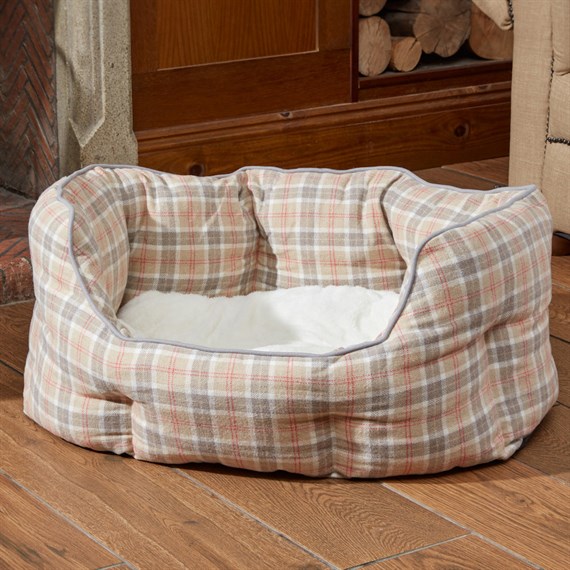 Zoon County Oval Dog Bed