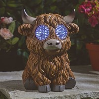 Smart Garden Blinkin' Highland Cow Large Light Up Solar Statue (1020052)