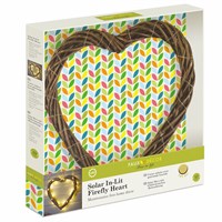 Smart Garden Solar In-Lit Firefly Heart 40cm Artificial Wreath (5602000)