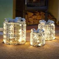 Three Kings 30cm Glitter Twist Silver Light Up Christmas Set of 3 Gift Boxes (2532082)