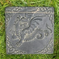 Tripod Dragon Plaque 33cm (CS-DS)