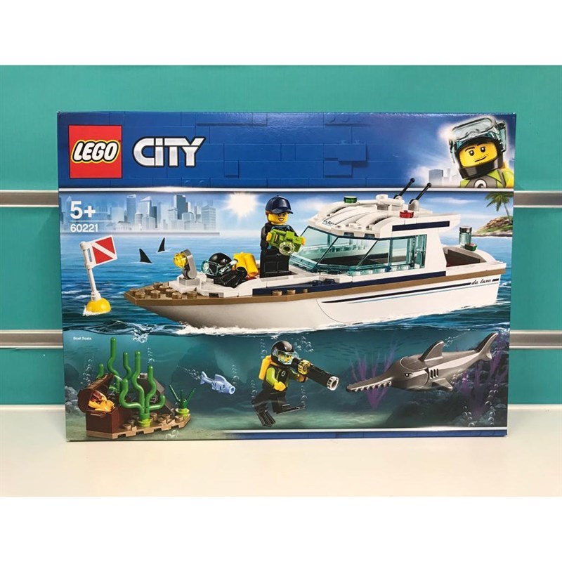 lego 60221