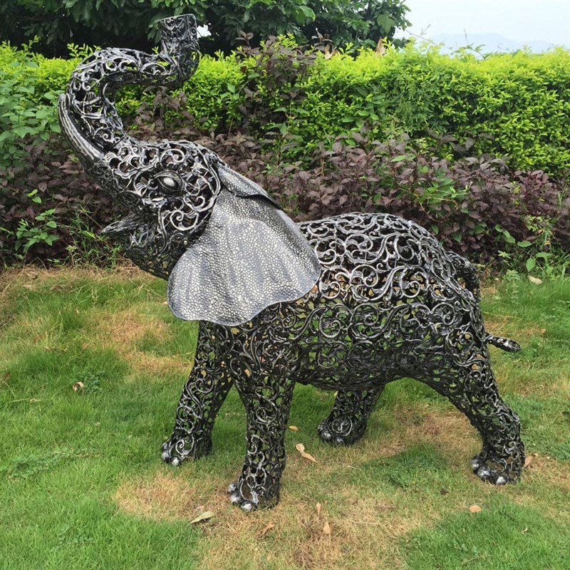 Bakers Elephant Metal Garden Statue (AN181)