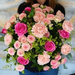 Cut Flowers, Bouquets & Arrangements