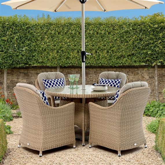 Bramblecrest Hampshire Walnut 4 Seat Round Outdoor Garden Furniture Set with Parasol